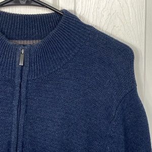 Navy blue pull over sweater